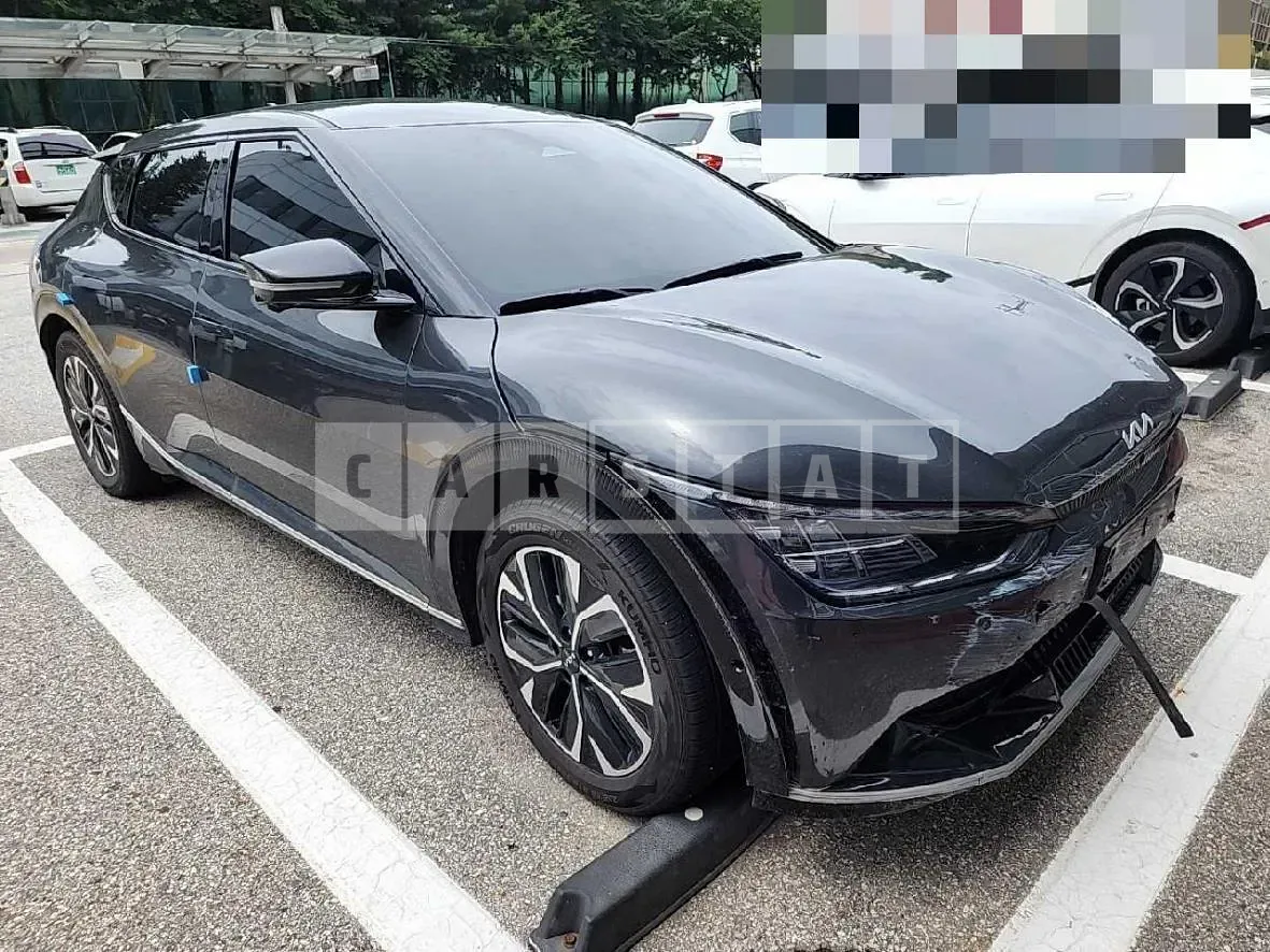 Photo 2 of 17: 2022 Kia EV6 Long Range — Korean insurance auction