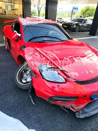 Photo 1 of 25: 2023 Porsche 718 Cayman GT4 — Korean insurance auction