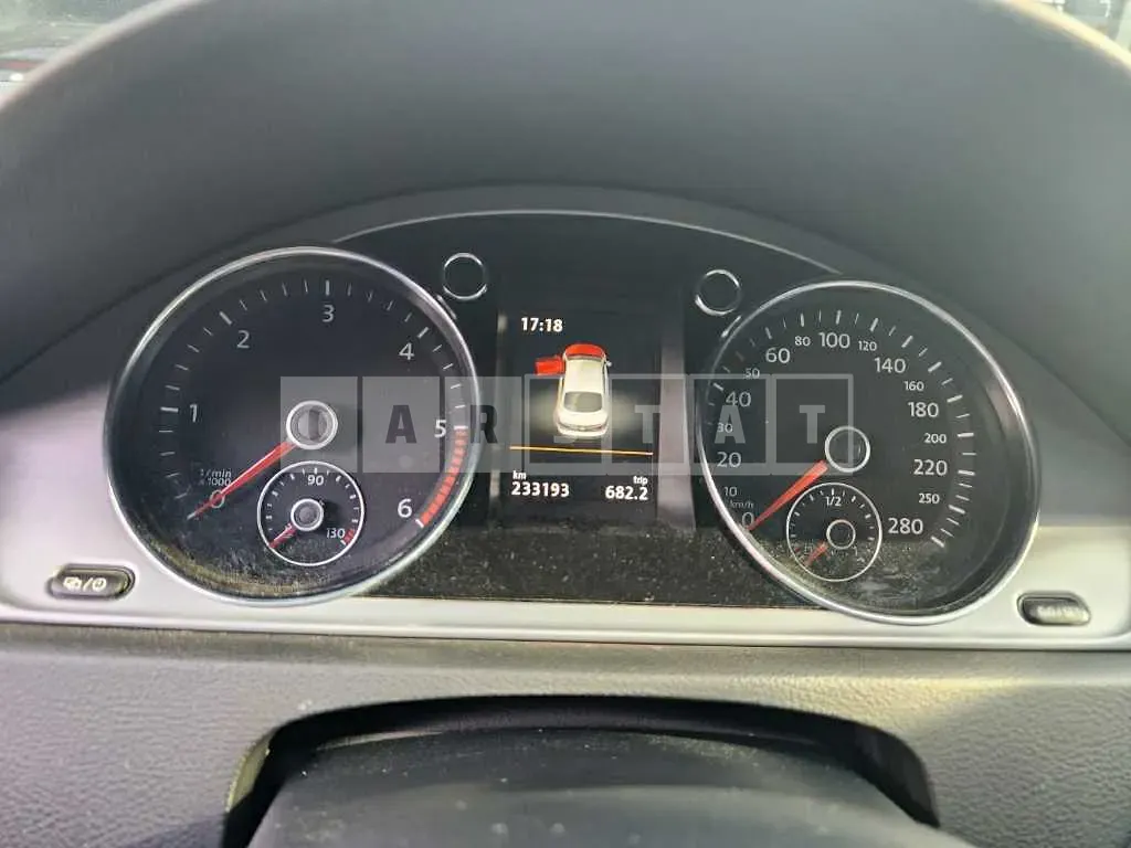 Photo 2 of 6: 2015 Volkswagen CC 2.0 TDI Blue Motion, VIN WVWZZZ3CZFE807291 — Korean insurance auction