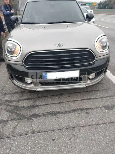 Photo 1 of 17: 2018 MINI Cooper D Countryman, VIN WMWYY510XJ3G73899 — Korean insurance auction