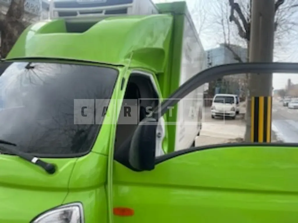 Photo 2 of 18: 2019 Bentley Hyundai Korea Three Axis 1 Ton Long Body Truck, VIN KMFZCX7KBLU719461 — Korean insurance auction
