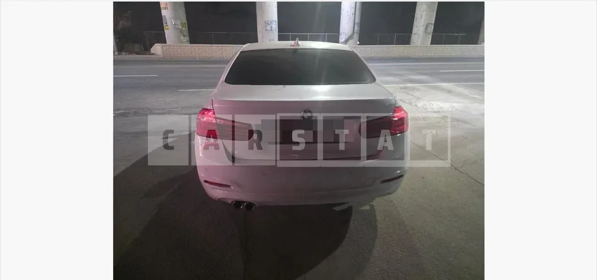 Photo 2 of 18: 2016 BMW 320d — Korean insurance auction