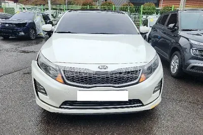 Photo 1 of 21: 2015 Kia K5, VIN KNAGN41CBFA080509 — Korean insurance auction