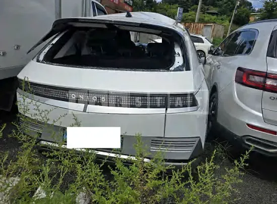 Photo 2 of 16: 2022 Hyundai IONIQ 5 — Korean insurance auction