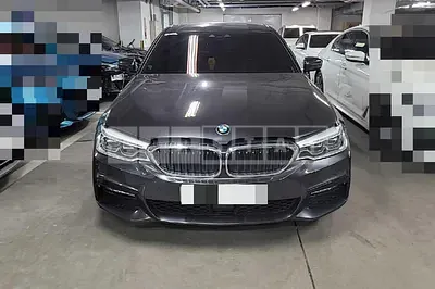 Photo 1 of 55: 2017 BMW 520d, VIN WBAJC3101HWB76690 — Korean insurance auction
