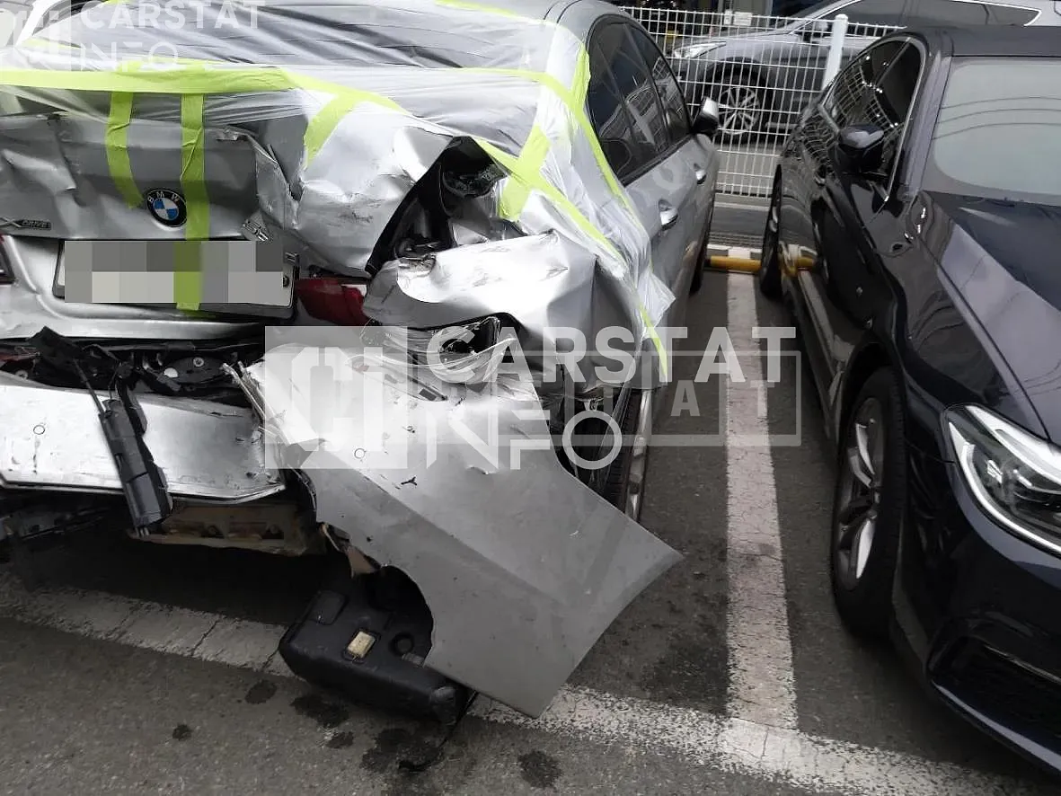 Photo 2 of 18: 2015 BMW 520d xDrive, VIN WBA5E7107GG157358 — Korean insurance auction