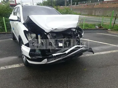 Photo 1 of 22: 2016 Hyundai Santa Fe, VIN KMHSW81UDGU666422 — Korean insurance auction