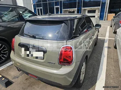 Photo 1 of 21: 2019 MINI Cooper — Korean insurance auction