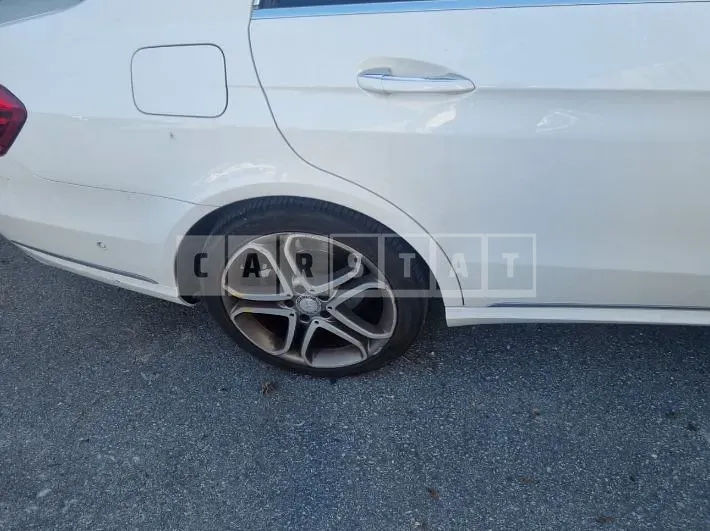 Photo 2 of 31: 2015 Mercedes-Benz E250 BlueTec 4Matic, VIN WDDHF9HB4FB164317 — Korean insurance auction