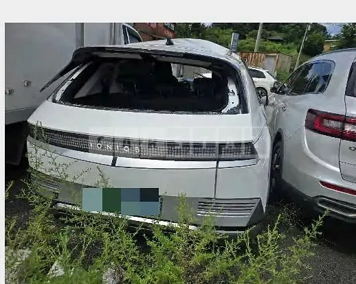 Photo 2 of 16: 2021 Hyundai IONIQ 5 Long Range — Korean insurance auction