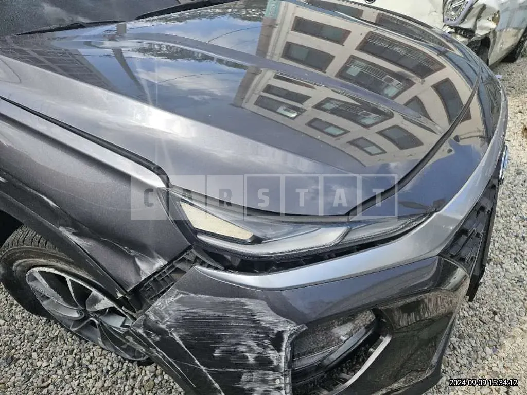 Photo 2 of 30: 2019 Hyundai Santa Fe — Korean insurance auction