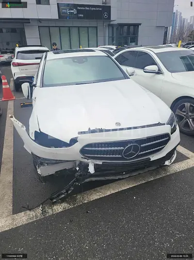 Photo 1 of 24: 2021 Mercedes-Benz E350 4Matic, VIN W1KZF8GB6MA961493 — Korean insurance auction
