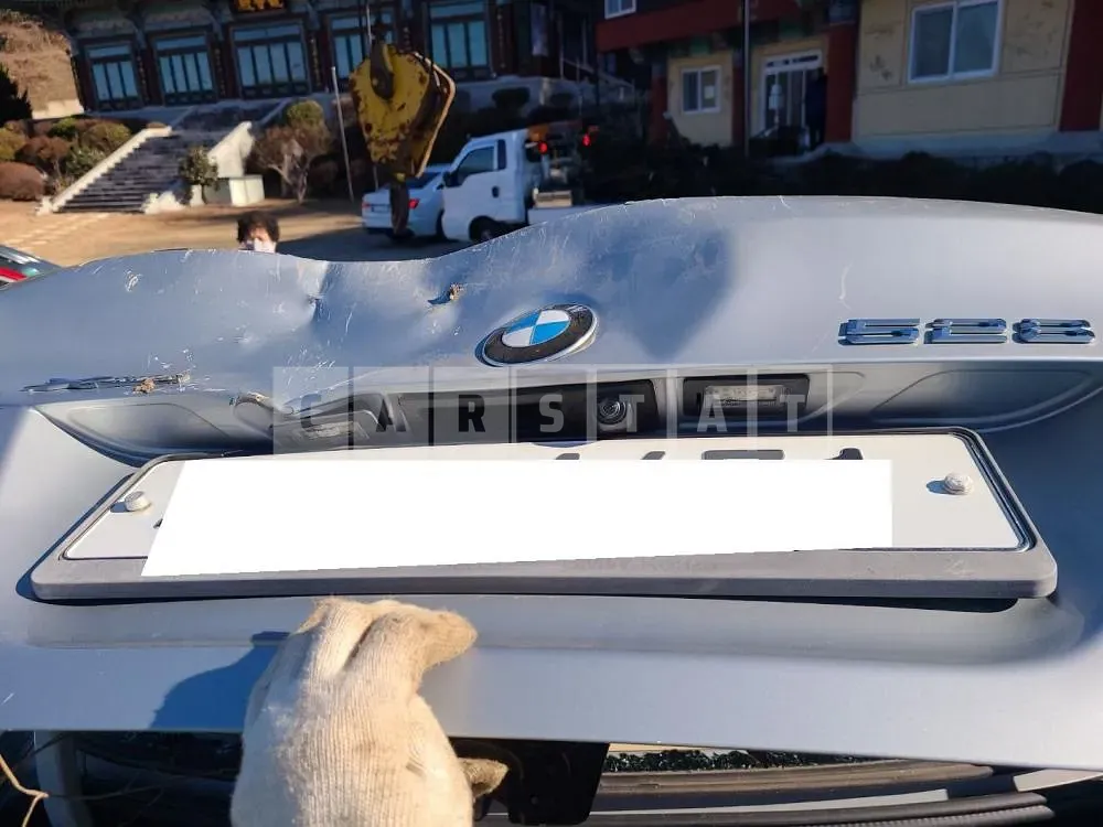 Photo 2 of 4: 2015 BMW 528i xDrive, VIN WBA5A7106FD816106 — Korean insurance auction