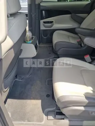 Photo 2 of 18: 2023 Kia Carnival — Korean insurance auction