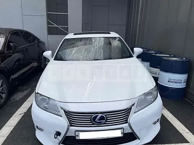 2015 Lexus ES300h