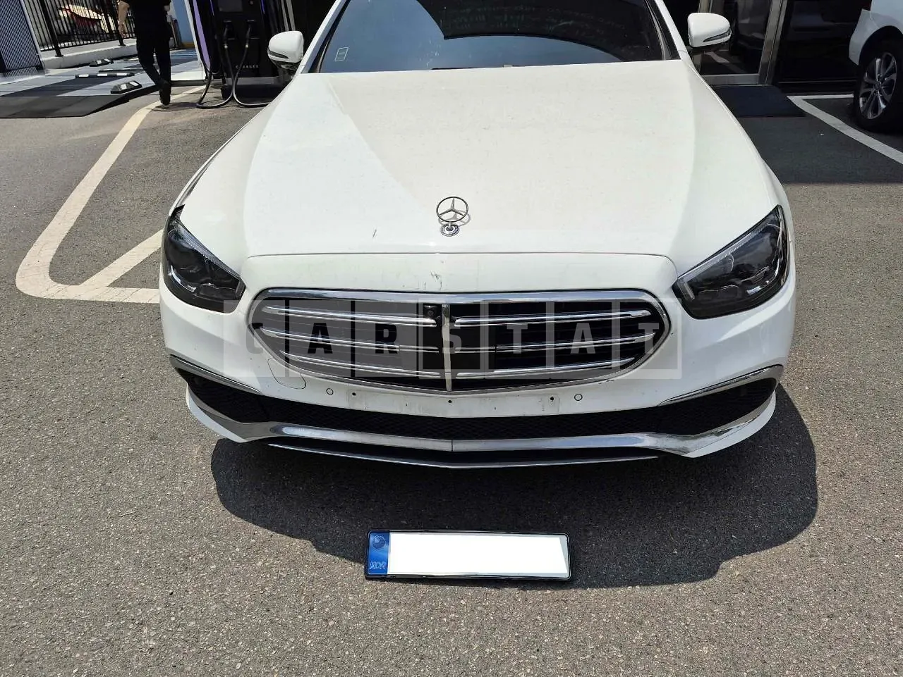 Photo 2 of 23: 2022 Mercedes-Benz E250, VIN W1KZF4FB6NB069718 — Korean insurance auction