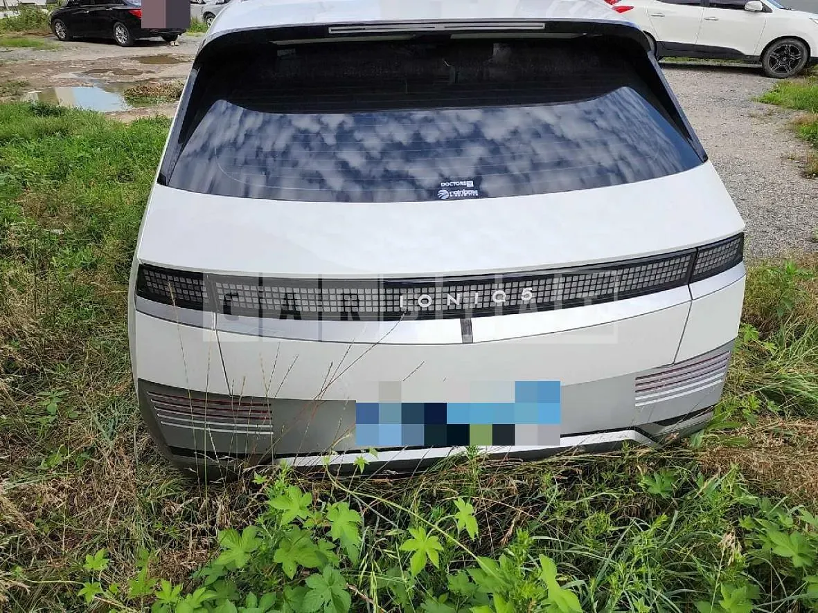 Photo 2 of 17: 2022 Hyundai IONIQ 5 Long Range — Korean insurance auction