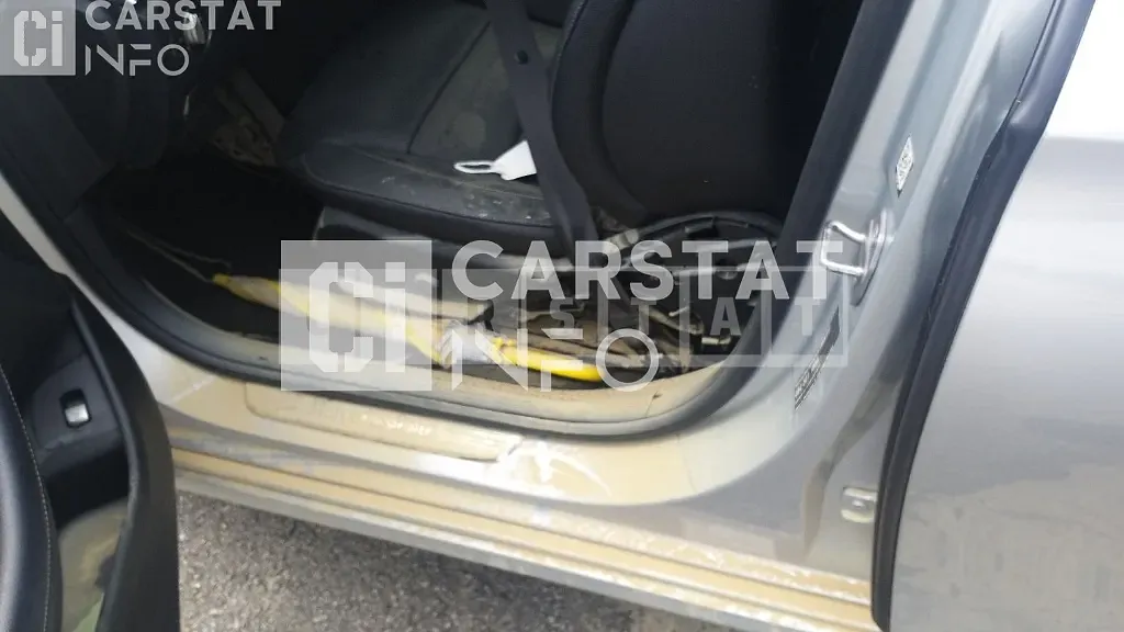 Photo 2 of 8: 2016 Mercedes-Benz Sandsbenz E300, VIN WDDZF4JB5HA048344 — Korean insurance auction