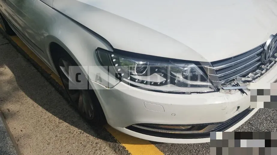 Photo 2 of 11: 2015 Volkswagen CC 2.0 TSI — Korean insurance auction