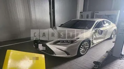 Photo 1 of 16: 2019 Lexus ES300h — Korean insurance auction