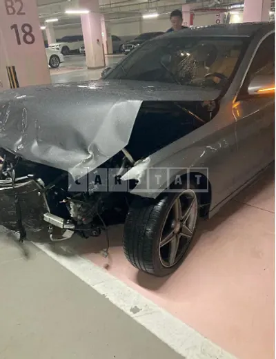 Photo 1 of 7: 2016 Mercedes-Benz C 200, VIN WDDWF4CB7GF220472 — Korean insurance auction