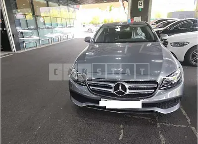 Photo 1 of 19: 2019 Mercedes-Benz E220d — Korean insurance auction