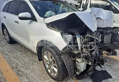 Photo 1 of 6: 2015 Kia Sorento, VIN KNAPH81ABFA102812 — Korean insurance auction