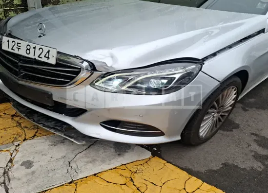 Photo 2 of 6: 2015 Mercedes-Benz E 300 — Korean insurance auction