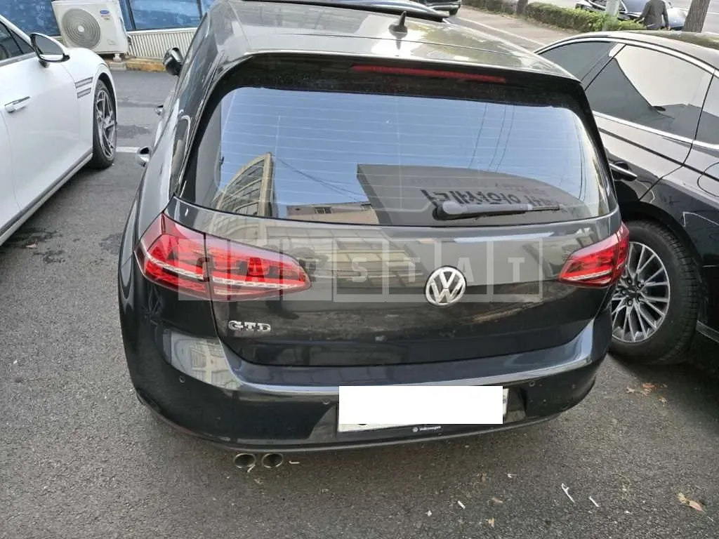 Photo 2 of 8: 2015 Volkswagen Golf GTD, VIN WVWZZZAUZFW043079 — Korean insurance auction