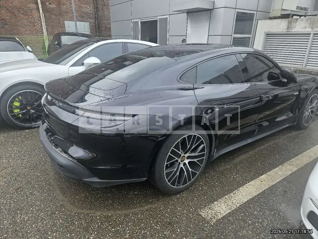 Photo 2 of 44: 2022 Porsche Taycan (5-Seater) — Korean insurance auction