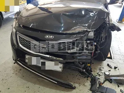 Photo 1 of 7: 2015 Kia K5, VIN KNAGN41CBFA097764 — Korean insurance auction
