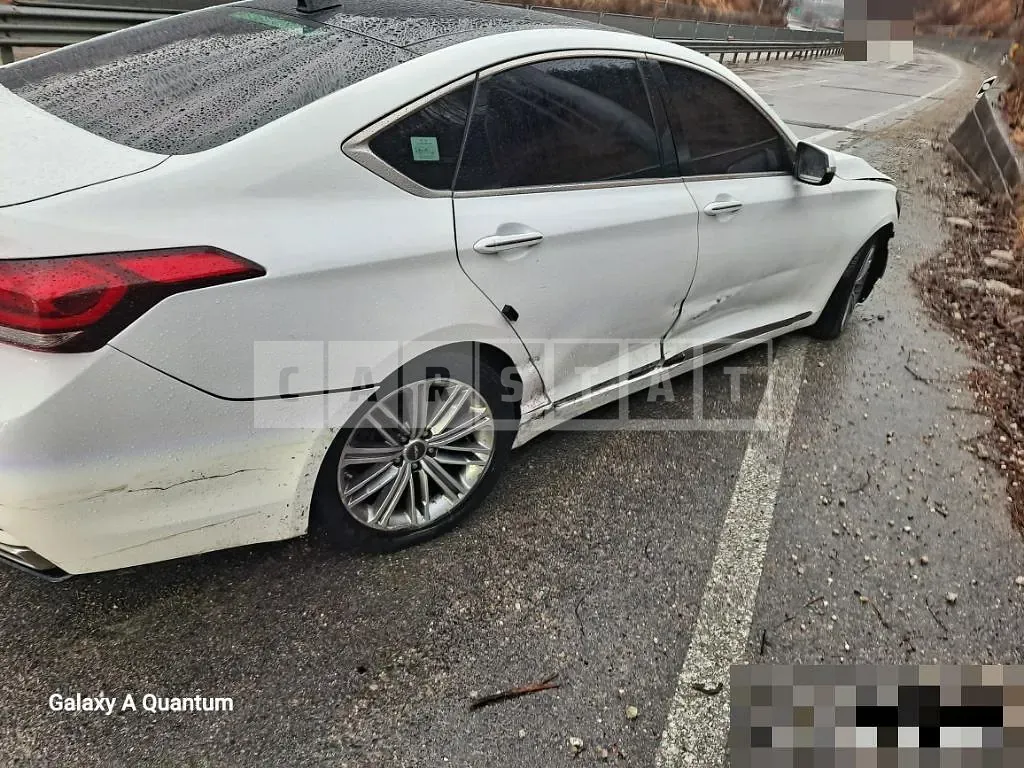 Photo 2 of 6: 2017 Genesis G80 3.3 — Korean insurance auction