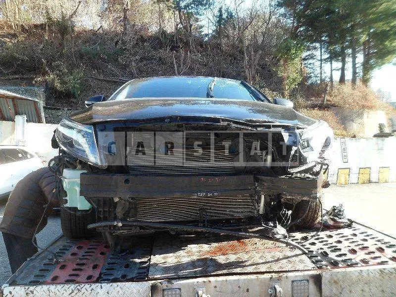 Photo 2 of 13: 2015 Kia K5 — Korean insurance auction