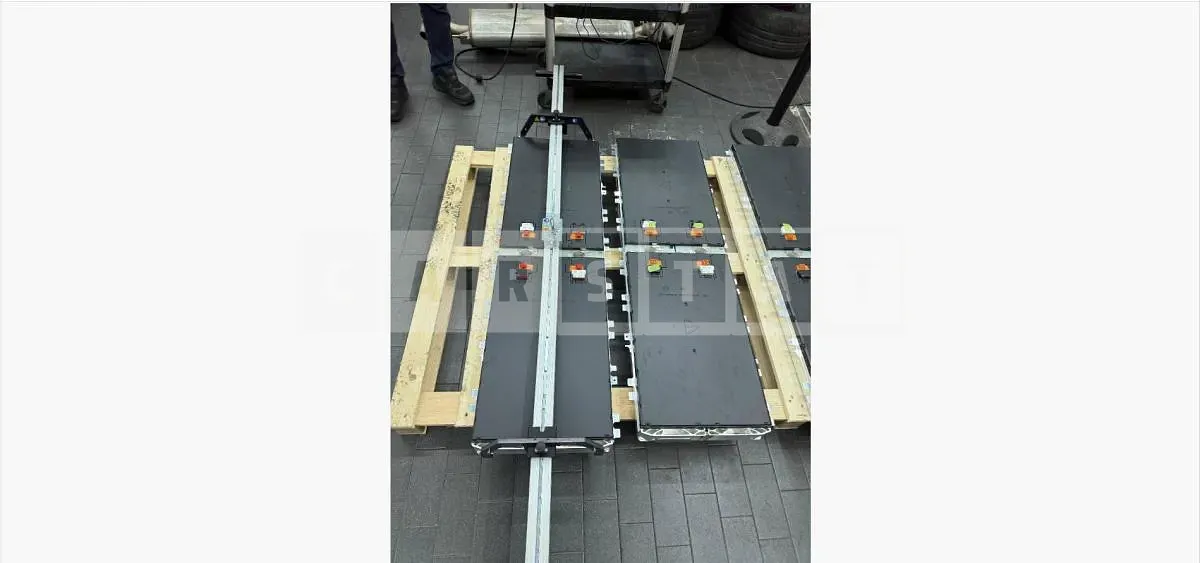 Photo 2 of 4: 2024 BMW (parts) i4 eDrive 40 M Battery — Korean insurance auction