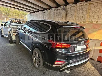 Photo 1 of 5: 2019 Hyundai Santa Fe TM 2.0 — Korean insurance auction