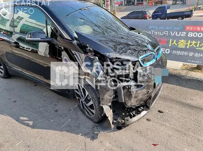 Photo 2 of 25: 2019 BMW i3, VIN WBY8P2103K7D97272 — Korean insurance auction