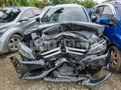 Photo 1 of 23: 2016 Mercedes-Benz C 200, VIN WDDWF4CB5GF378163 — Korean insurance auction