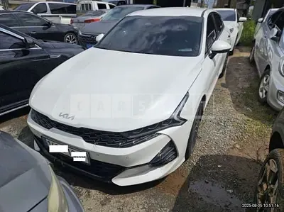 Photo 1 of 6: 2022 Kia K5 — Korean insurance auction