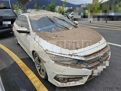 Photo 1 of 7: 2018 Honda Civic 4d — Korean insurance auction