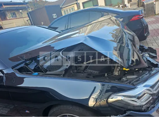 Photo 2 of 20: 2023 BMW 520i — Korean insurance auction