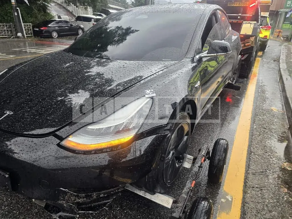 Photo 2 of 23: 2020 Tesla Model 3 Standard Range Plus, VIN 5YJ3E1EA1LF750034 — Korean insurance auction