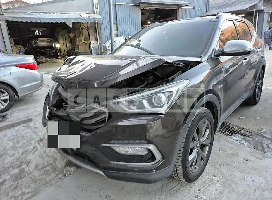 Photo 2 of 20: 2016 Hyundai Santa Fe DM — Korean insurance auction