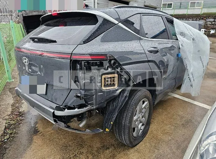 Photo 2 of 15: 2023 Hyundai Kona Hybrid, VIN KMHHC811GRU040740 — Korean insurance auction