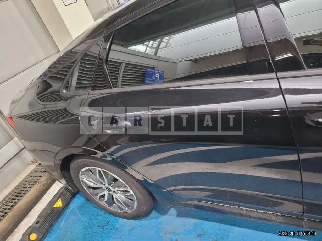 Photo 2 of 12: 2022 Kia K5, VIN KNAG341JBNA019298 — Korean insurance auction