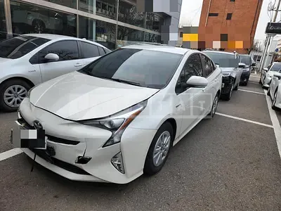 Photo 1 of 5: 2018 Toyota Prius, VIN JTDKBRFU6J3590710 — Korean insurance auction
