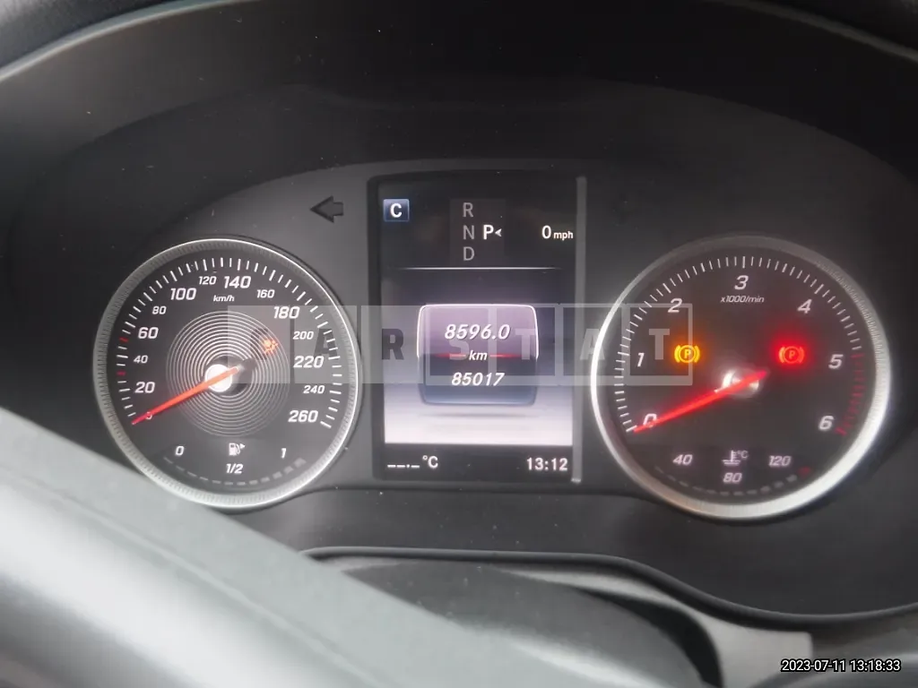 Photo 2 of 17: 2018 Mercedes-Benz C200 d, VIN WDDWF3HB8JR369076 — Korean insurance auction