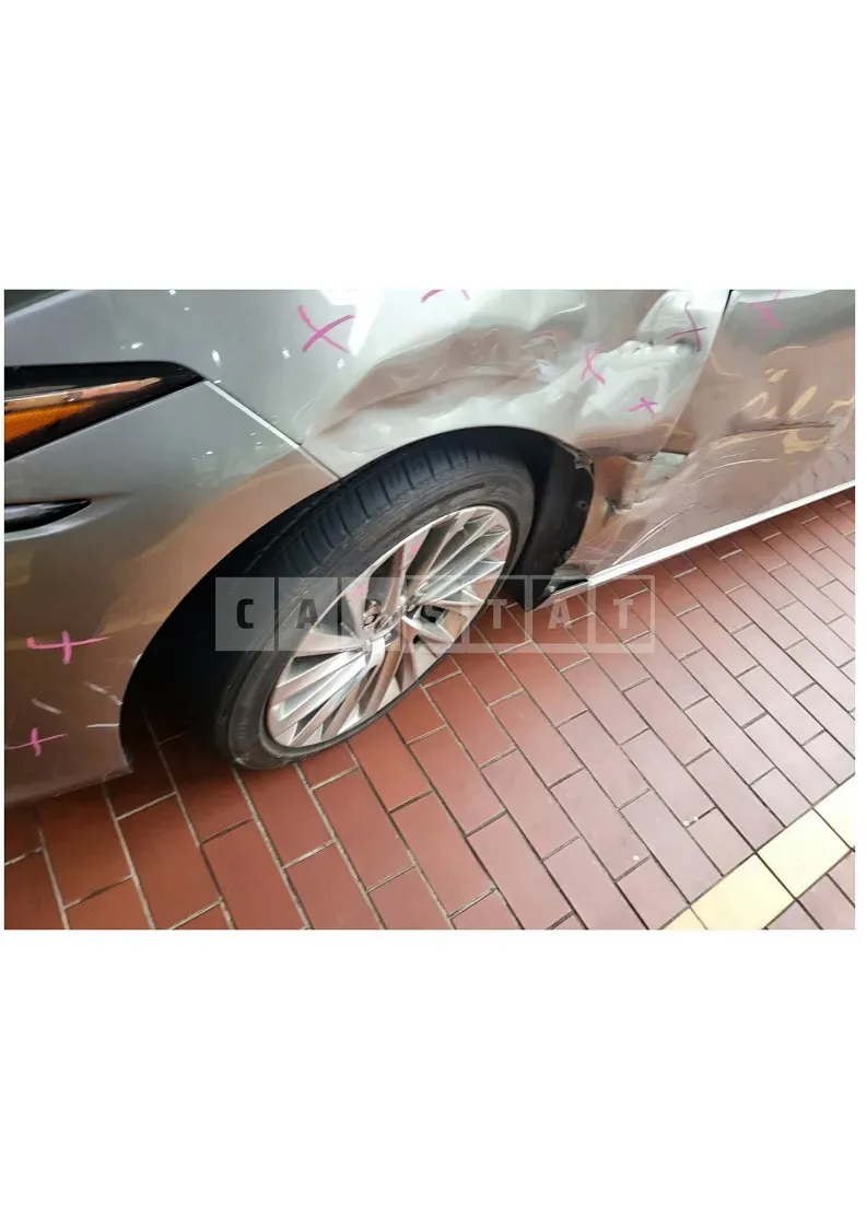 Photo 2 of 26: 2020 Lexus ES300h — Korean insurance auction