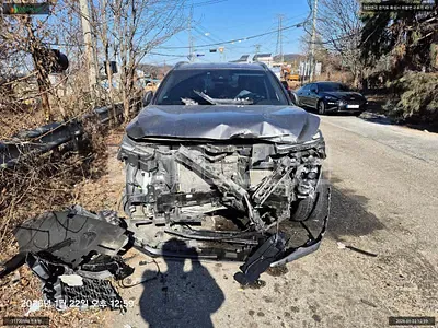 Photo 1 of 11: 2019 Hyundai Santa Fe, VIN KMHS381BBKU159975 — Korean insurance auction