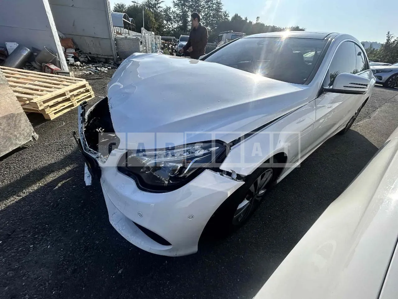 Photo 2 of 11: 2015 Mercedes-Benz E200 Coupe, VIN WDDKJ3EB6GF325377 — Korean insurance auction
