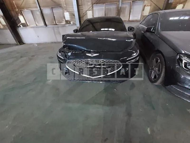 Photo 2 of 48: 2020 Genesis G70, VIN KMTG341ABMU078304 — Korean insurance auction